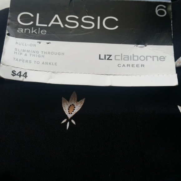 Liz Claiborne Career Black Slimming Mid Rise Pocket Tapered Ankle Pants Size 6 - Picture 7 of 8